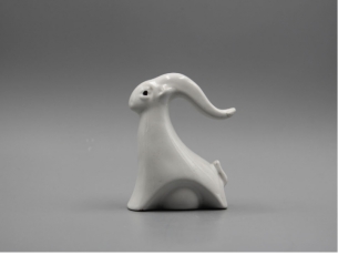 韩美林设计瓷器   兔子
